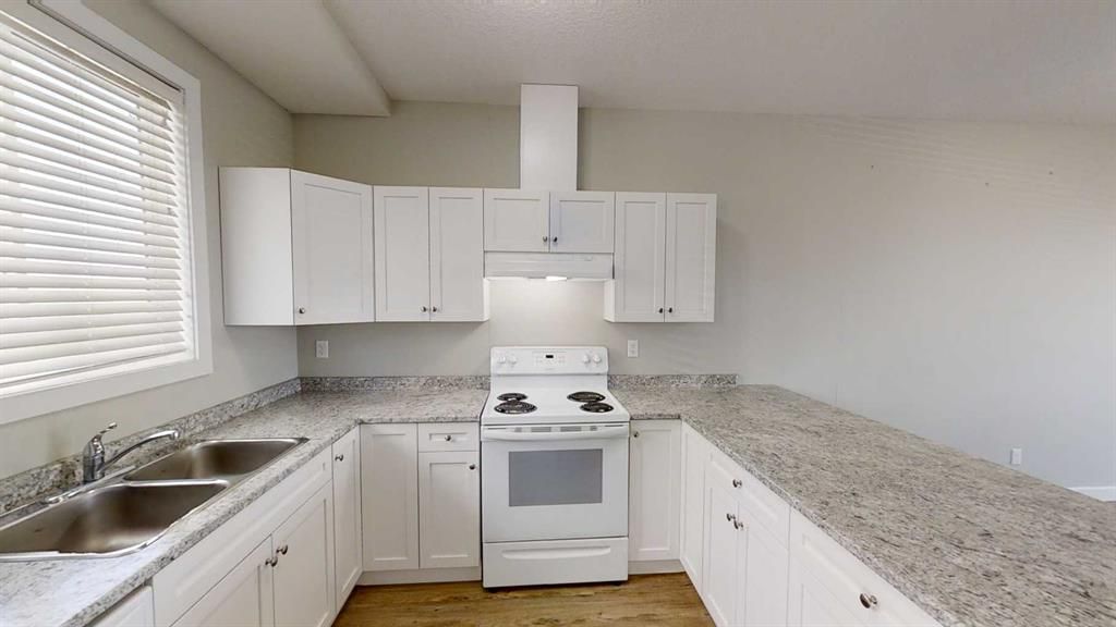 9503 112 Avenue  - Photo 9