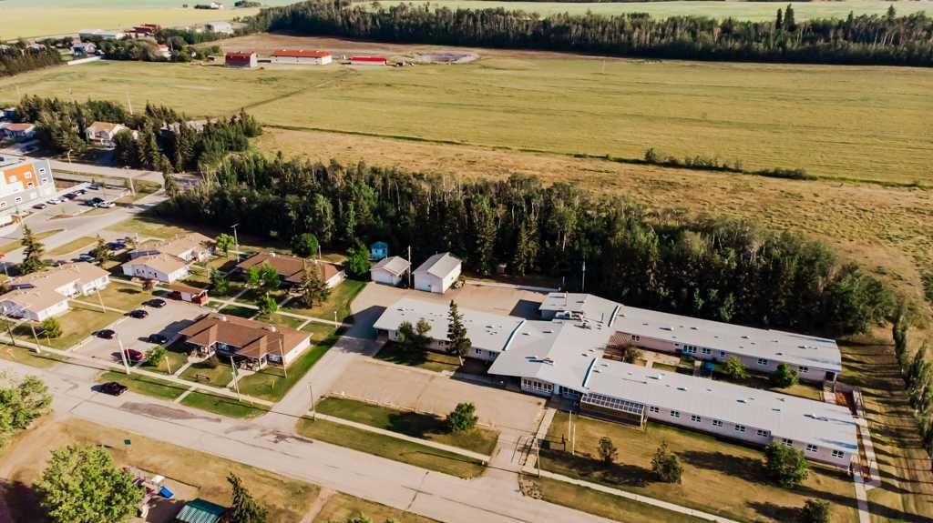 1, 5230 44 Avenue  - Photo 2