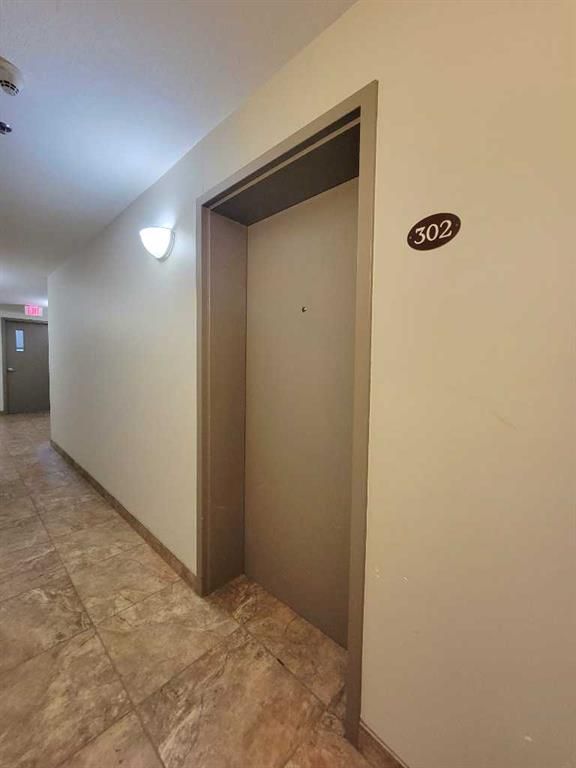 302, 9810 96 Street  - Photo 5