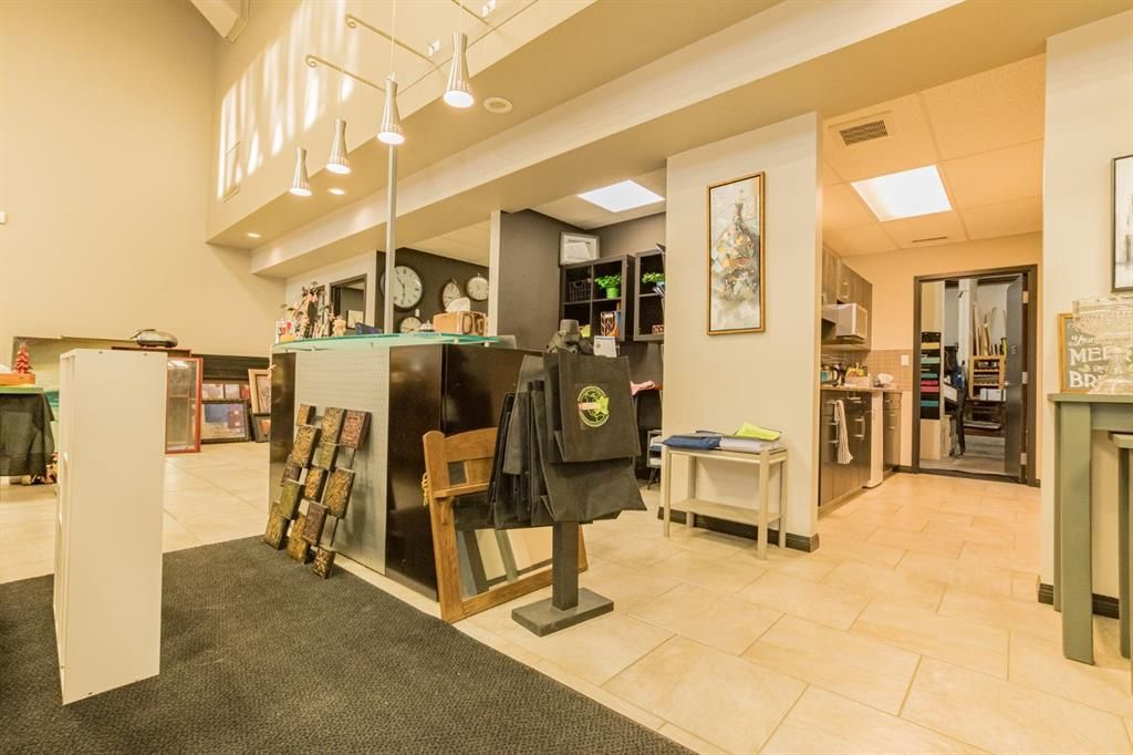 102 &amp; 103, 10136 128 Avenue  - Photo 10