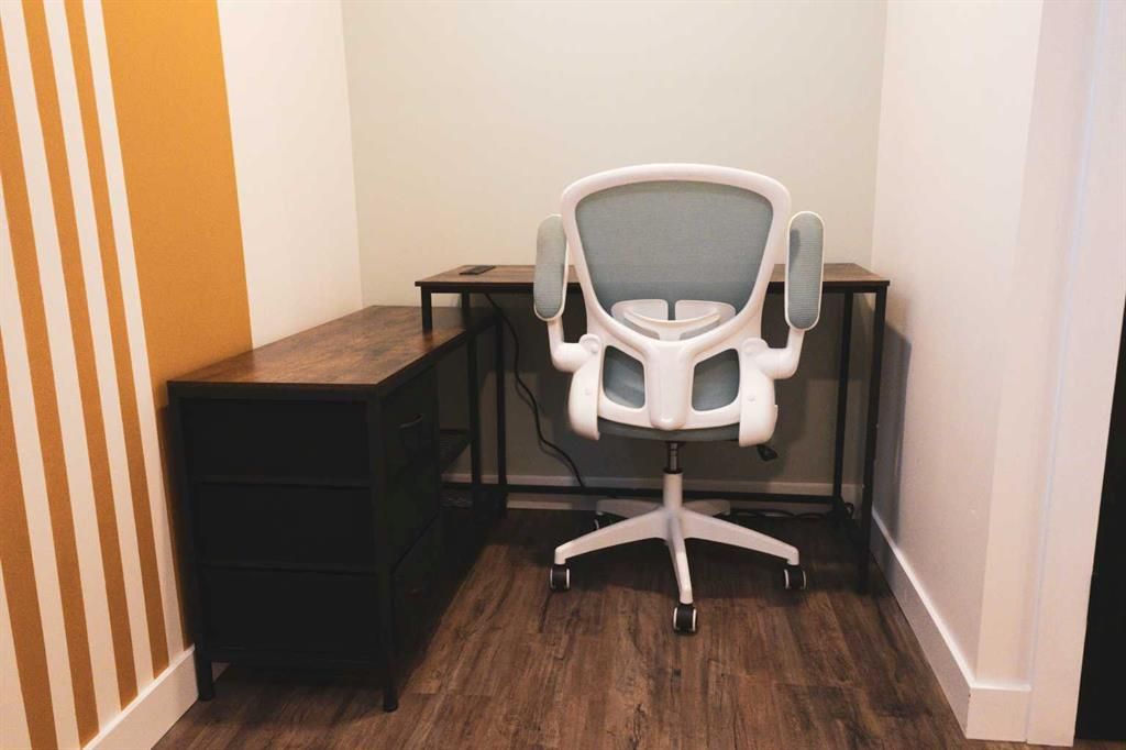 Lower, 9710 99 Avenue  - Photo 24