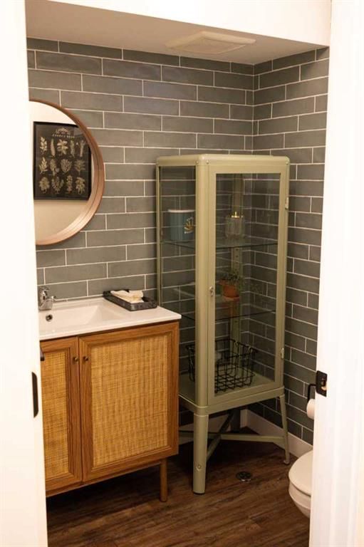 Lower, 9710 99 Avenue  - Photo 3