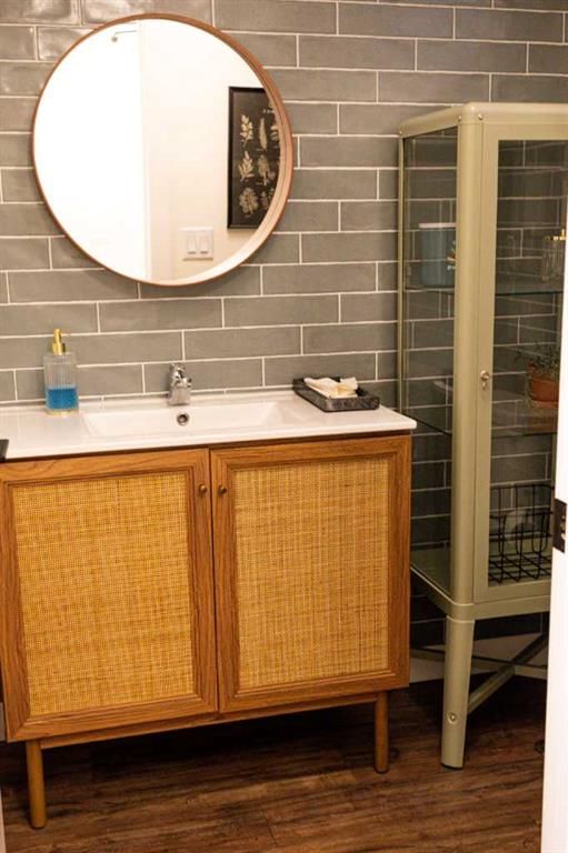 Lower, 9710 99 Avenue  - Photo 4