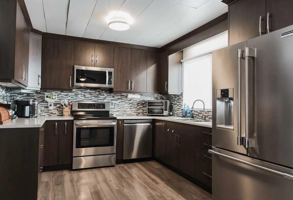 5102 43 Avenue  - Photo 8