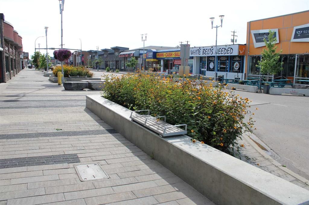 10020 100 Avenue,   - Photo 4