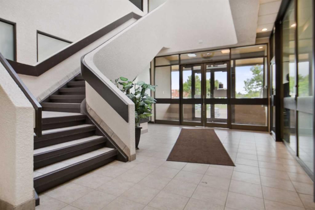 301, 9835 101 Avenue  - Photo 18