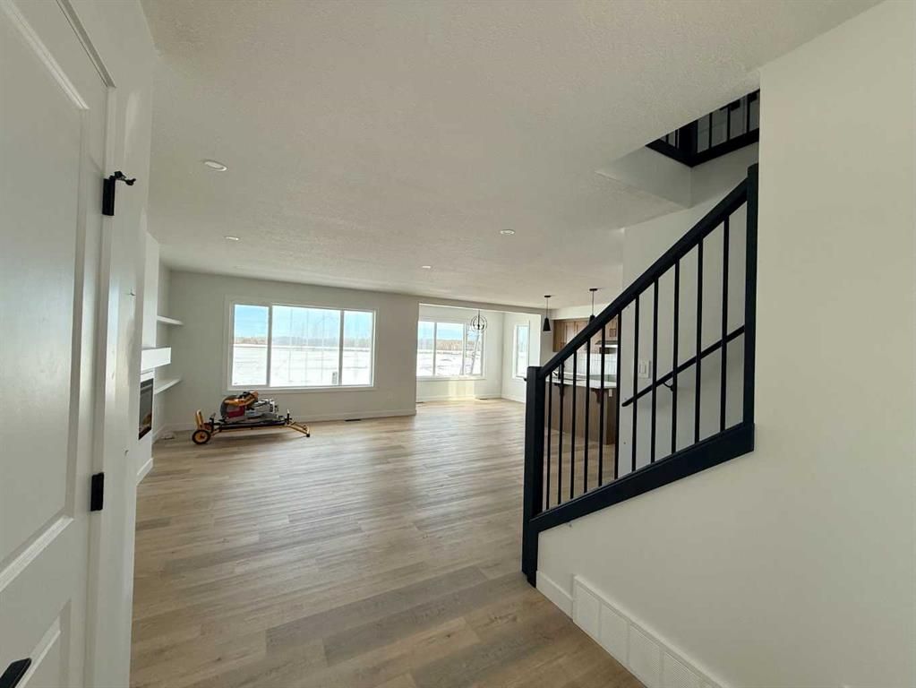 7121 85 Street  - Photo 3