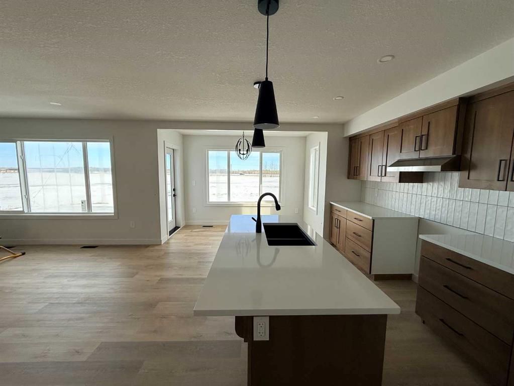 7121 85 Street  - Photo 5