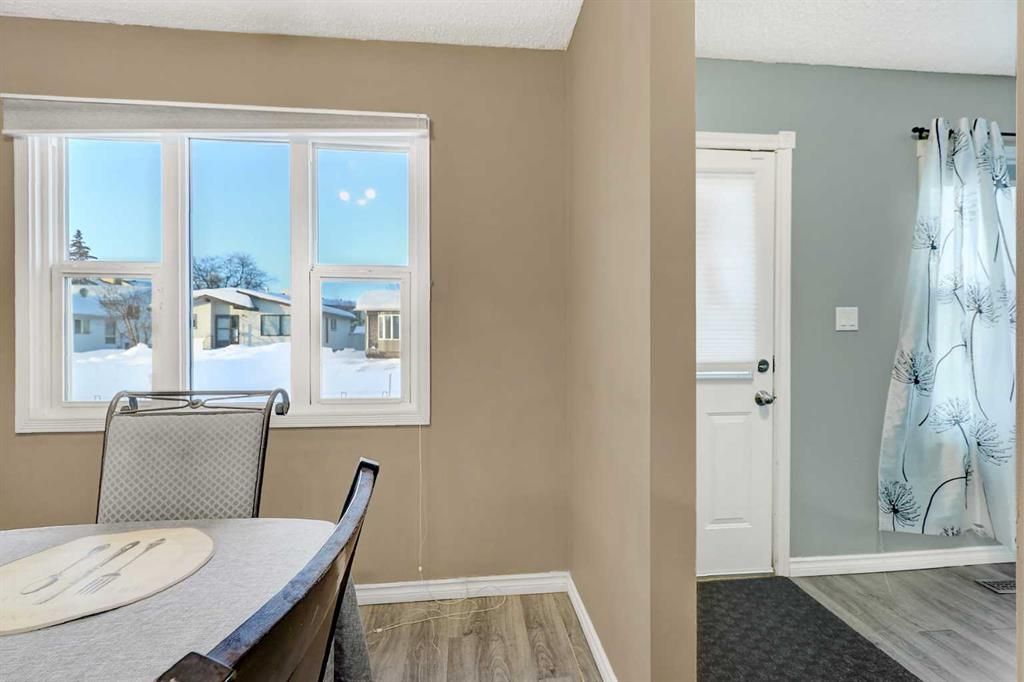 12129 94a Street  - Photo 4