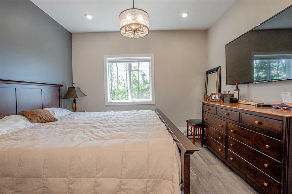 10641 66 Avenue  - Photo 19