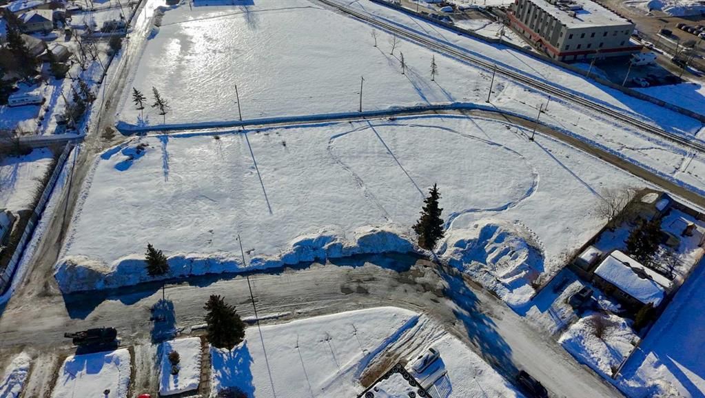 9613 Hillcrest Drive  - Photo 3