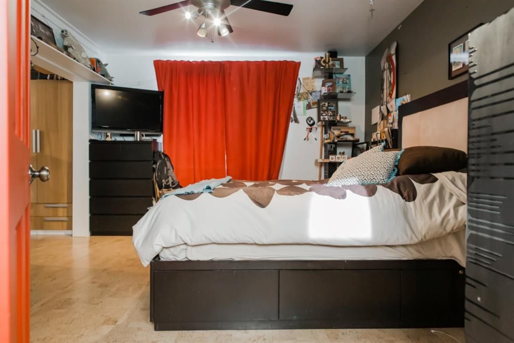 10027A 100 Avenue  - Photo 25