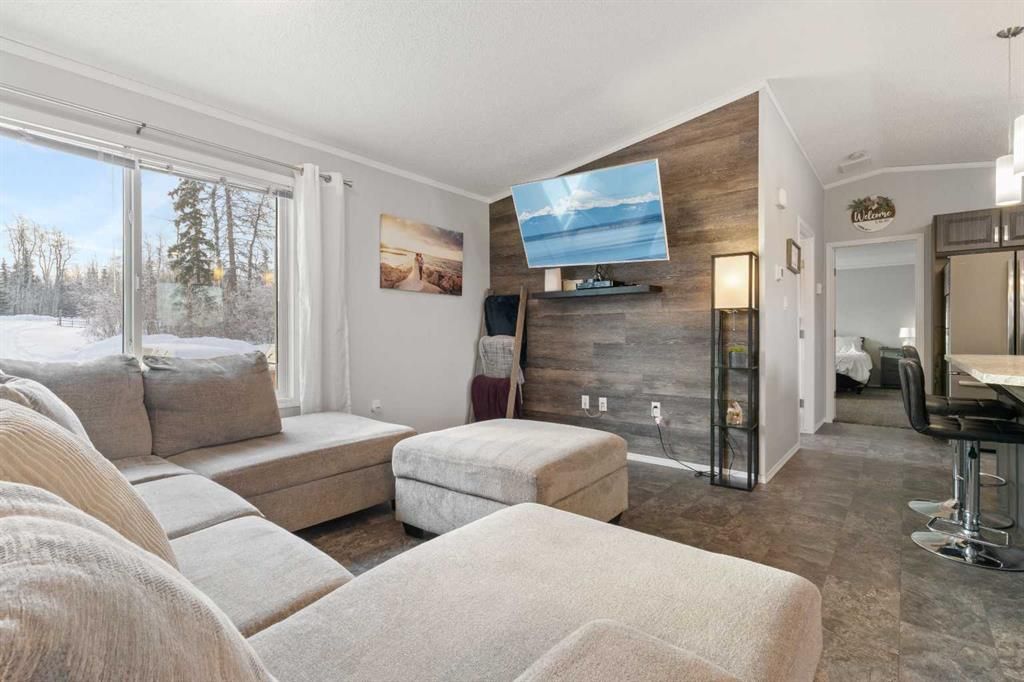 33, 50027 TWP RD 744   - Photo 5