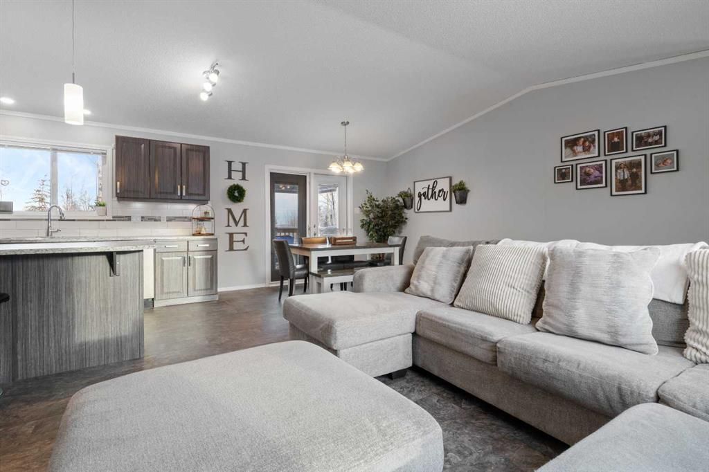 33, 50027 TWP RD 744   - Photo 7