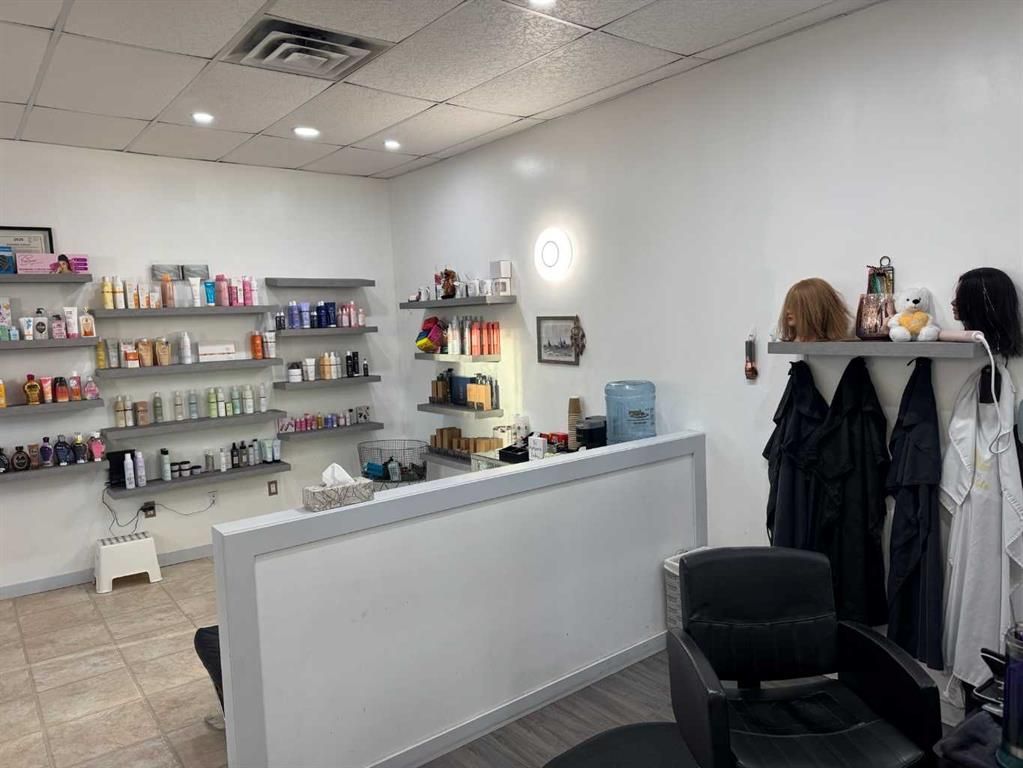 1022 1 Avenue  - Photo 5