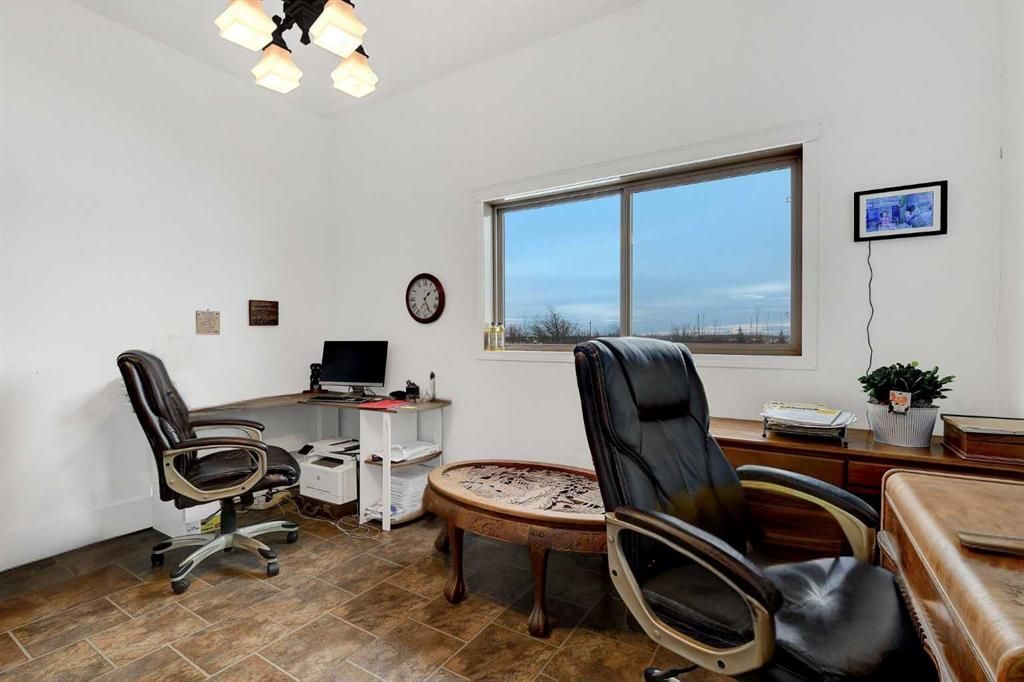 70008 Township Road 720   - Photo 13