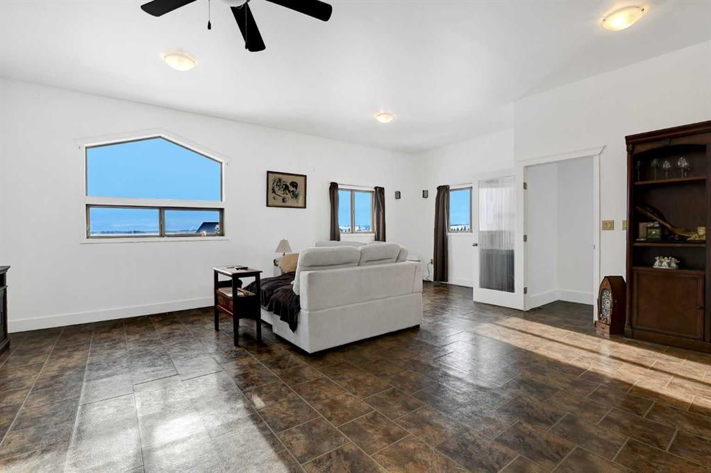 70008 Township Road 720   - Photo 22