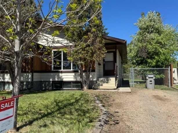 9316 70A Avenue - Photo 1