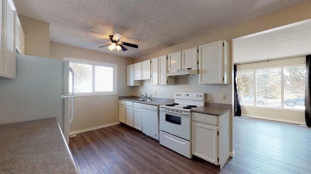 9316 70A Avenue  - Photo 10