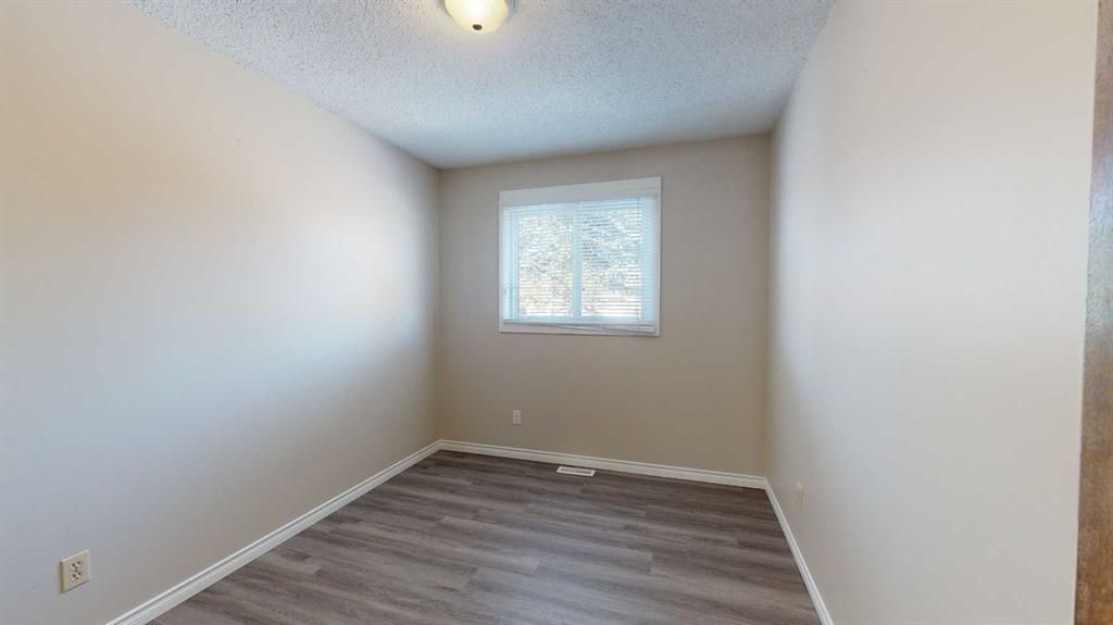 9316 70A Avenue  - Photo 14