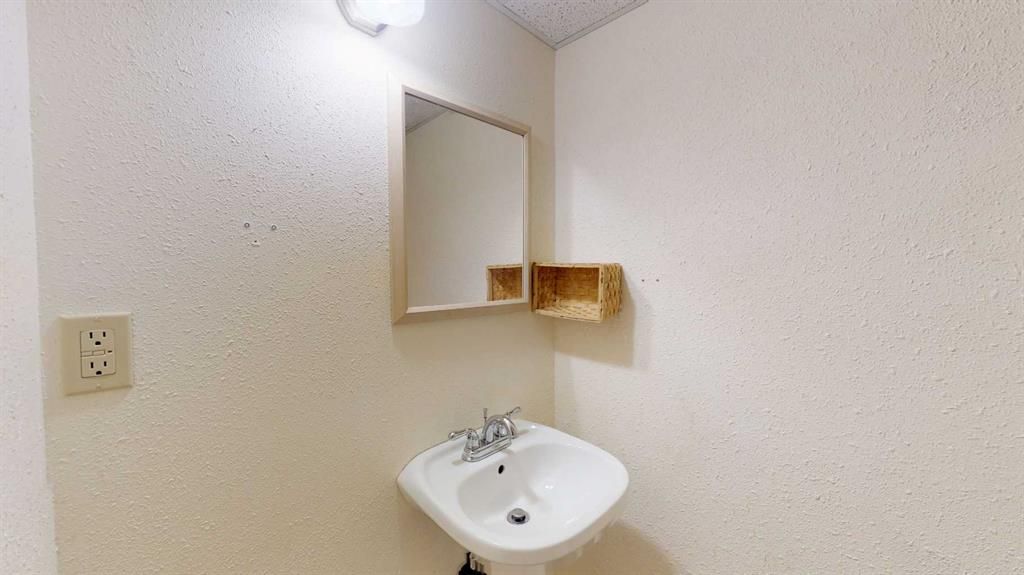 9316 70A Avenue  - Photo 26