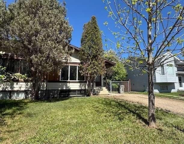 9316 70A Avenue  - Photo 3