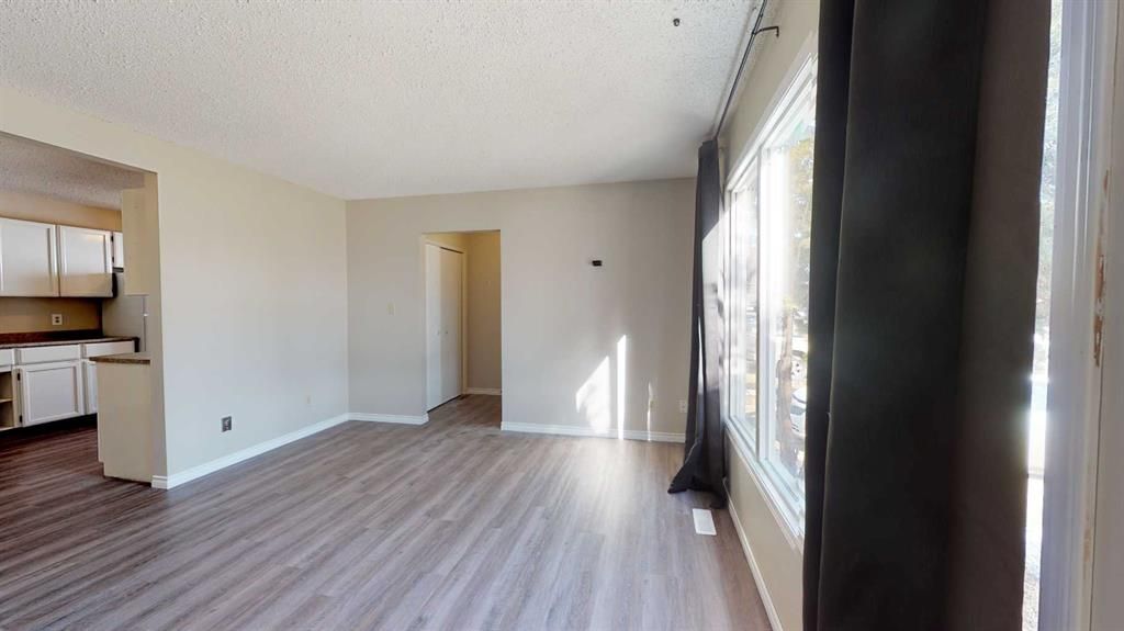 9316 70A Avenue  - Photo 7