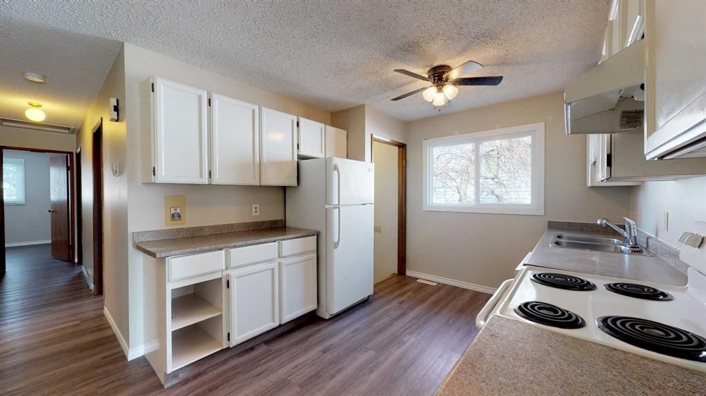9316 70A Avenue  - Photo 9