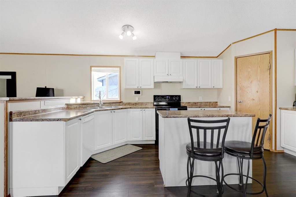 11011 98 Street  - Photo 5