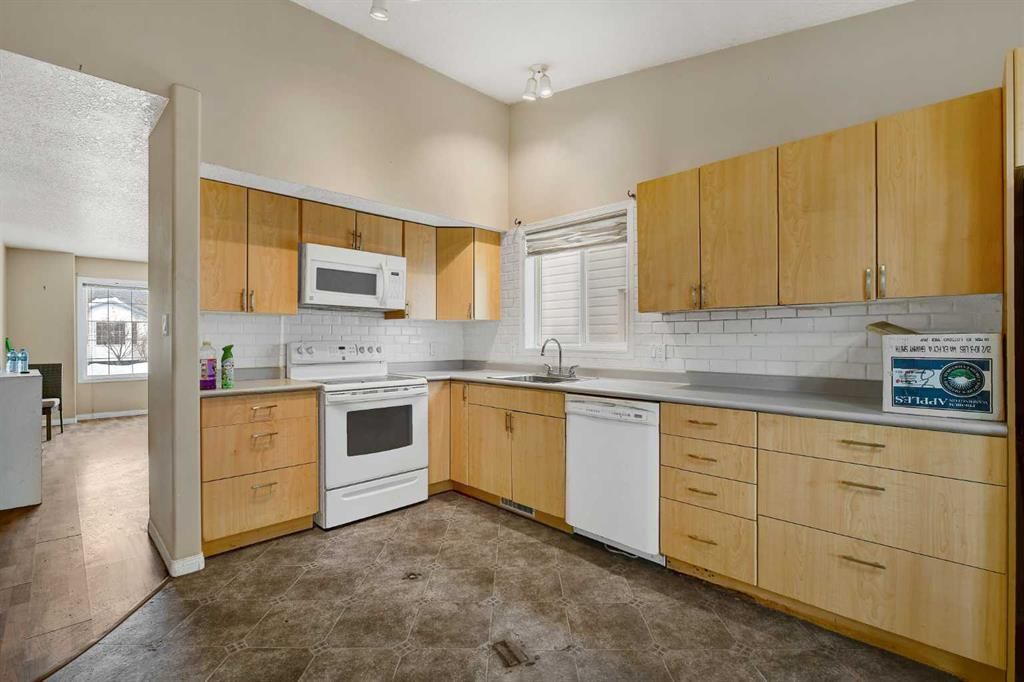 12418 97A Street  - Photo 6