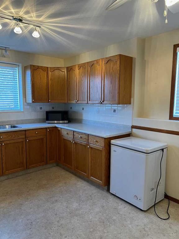 #3, 1006 3rd Avenue  - Photo 4