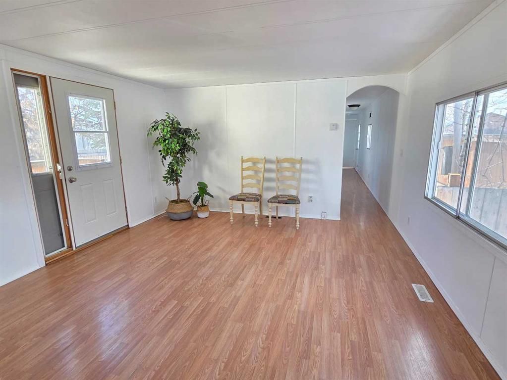 9707 104 Avenue  - Photo 14