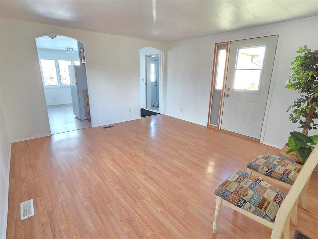 9707 104 Avenue  - Photo 15