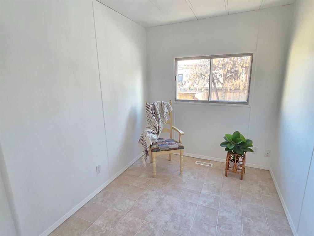 9707 104 Avenue  - Photo 17