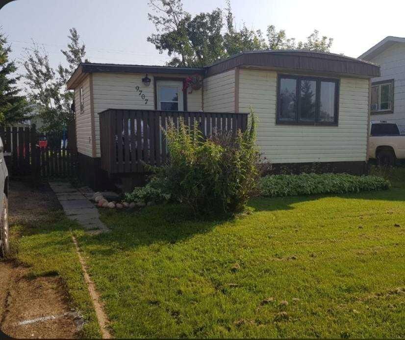 9707 104 Avenue  - Photo 2