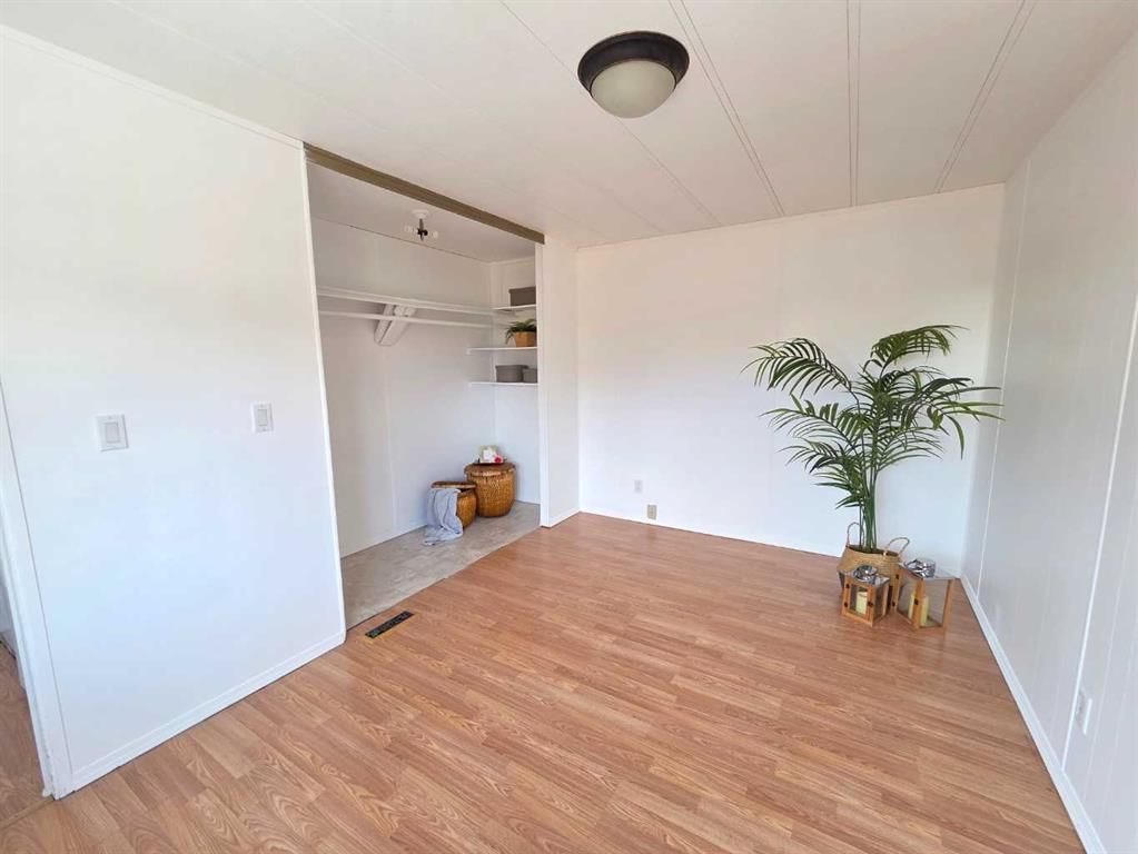 9707 104 Avenue  - Photo 21