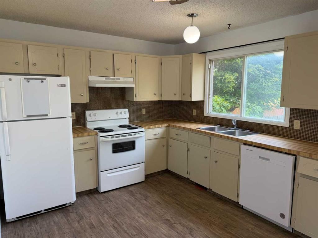 9312 67 Avenue  - Photo 7