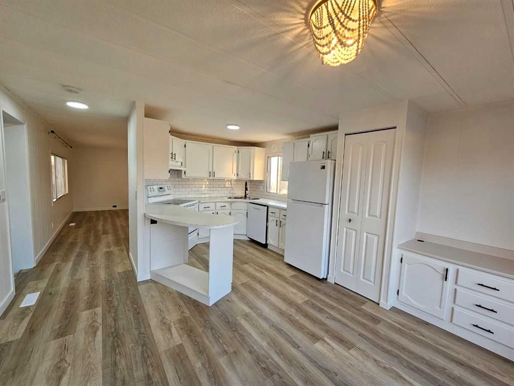 90, 8060 100 Street  - Photo 3