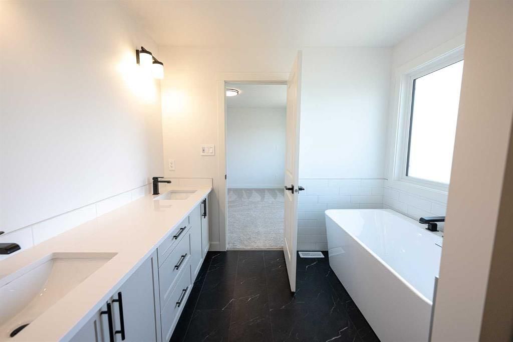 8617 128 Avenue  - Photo 23