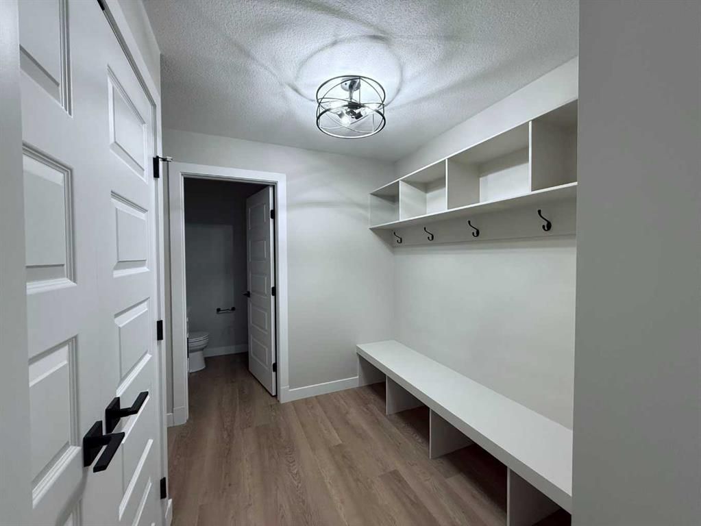 7057 85 Street  - Photo 4