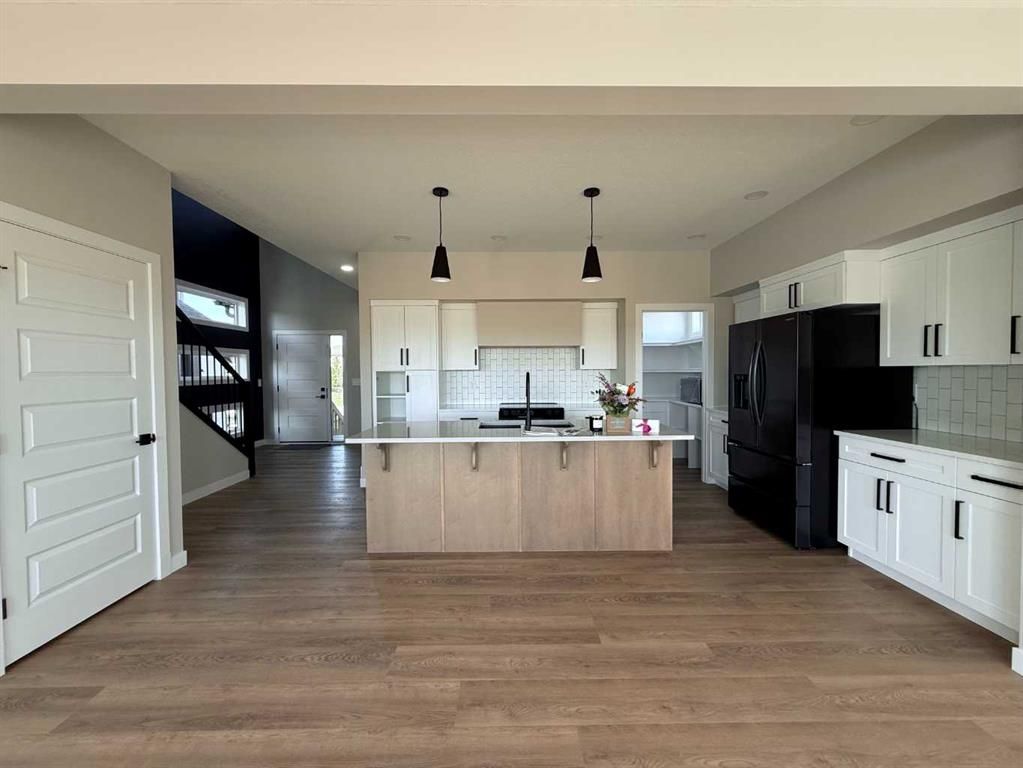 7057 85 Street  - Photo 5