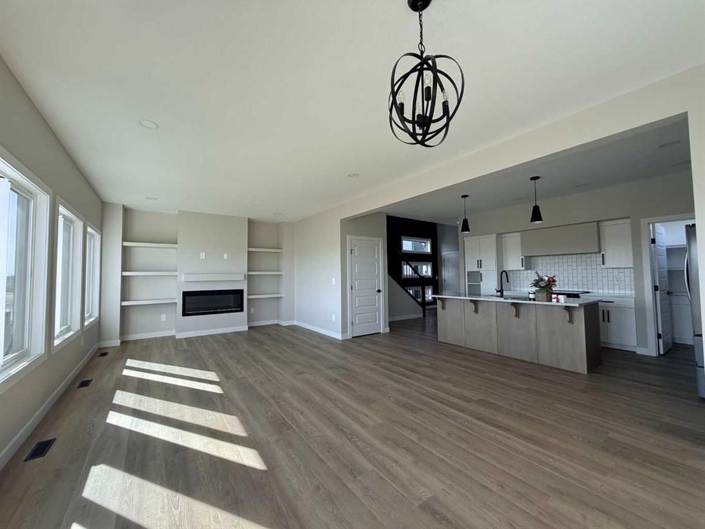 7057 85 Street  - Photo 7