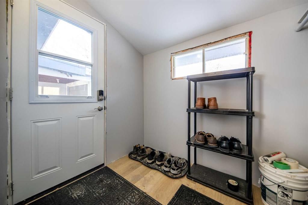 10226 111 Avenue  - Photo 3