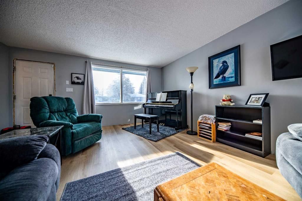 10226 111 Avenue  - Photo 5