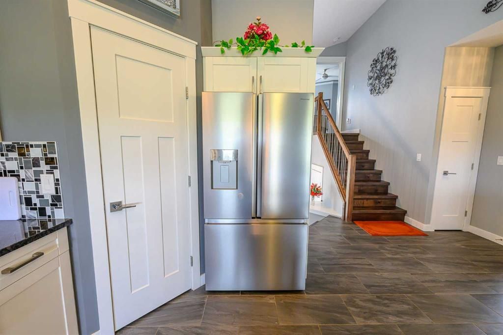 7041 85 Street  - Photo 11