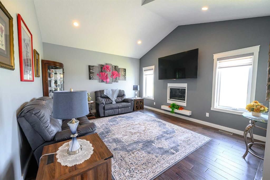 7041 85 Street  - Photo 13