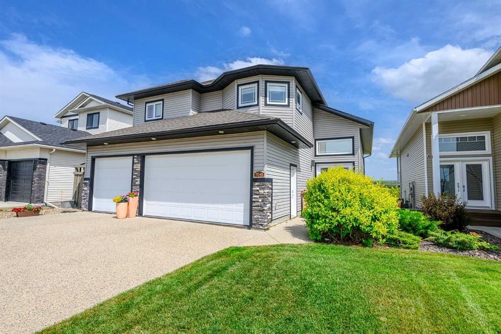 7041 85 Street  - Photo 3