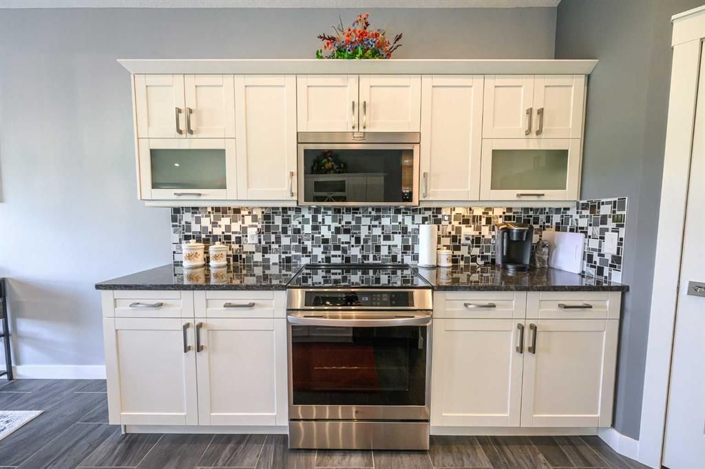 7041 85 Street  - Photo 9