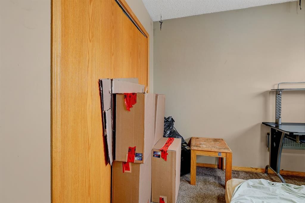 9514 76 Avenue  - Photo 18