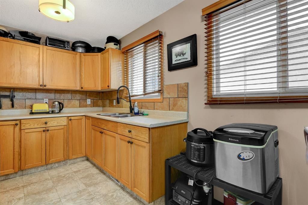 9514 76 Avenue  - Photo 5